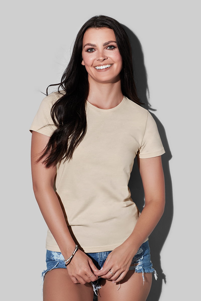 Classic-T - Camiseta con cuello redondo para mujeres model 2